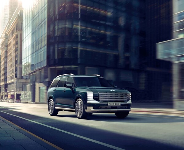 ▲현대자동차는 14일 경기도 성남시 수정구 소재 ‘메종 디탈리’에서 프리미엄 플래그십 대형 SUV ‘디 올 뉴 팰리세이드(팰리세이드)’의 론칭 행사를 진행하고, 15일부터 고객 인도를 시작한다고 밝혔다. ⓒ 현대자동차