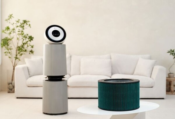 ▲2025년형 LG 공기청정기 제품 및 정품 필터 사진 ⓒLG전자