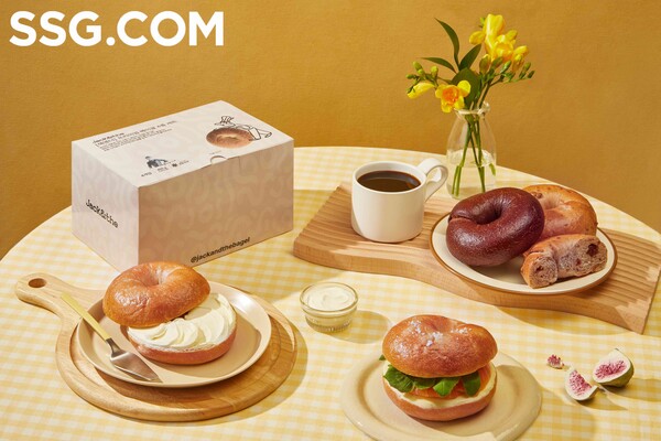 ▲SSG닷컴은 베이커리 전문가 이은정 셰프와 손잡고 잭앤더베이글 4종 세트를 출시한다. ⓒSSG닷컴