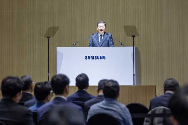 ▲한종희 대표이사 부회장이 19일 열린 정기 주주총회에서 의장 인사말을 하고 있다. ⓒ삼성전자