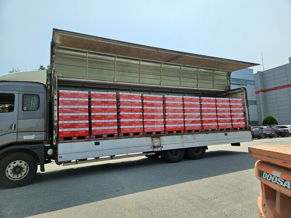 ▲이마트 로고 응급구호키트 사진. ⓒ신세계그룹