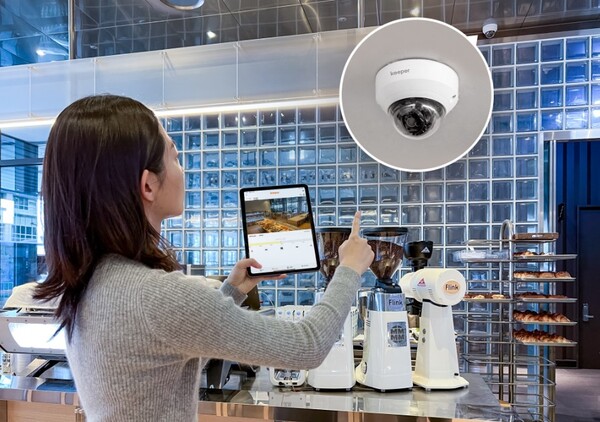 ▲베이커리 카페 플링크에 설치된 ‘키퍼’. ⓒ한화비전