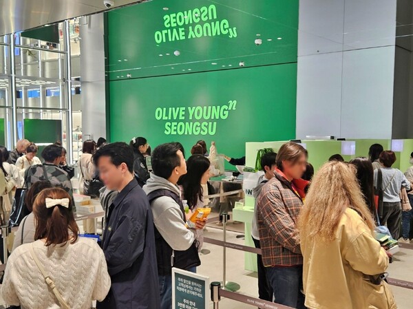 ▲CJ올리브영N 성수 매장 내부 이미지. ⓒCJ올리브영