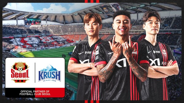 ▲롯데칠성음료의 맥주 브랜드 ‘크러시’가 국내 프로 축구단 ‘FC 서울’과 공식 스폰서십을 체결했다. ⓒ롯데칠성음료