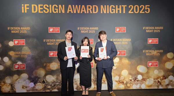 ▲사진은 시상 현장 모습ⓒKT DS