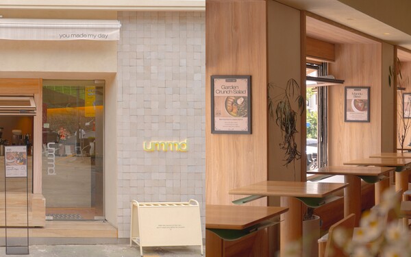 ▲서울 강남구 청담동에 위치한 호주식 브런치 카페 ‘윰드(ummd)’ 외부 및 내부 매장 이미지. ⓒ롯데웰푸드