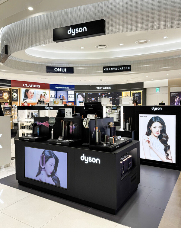▲신라면세점 인천국제공항 제2여객터미널 '다이슨' 매장. ⓒ신라면세점