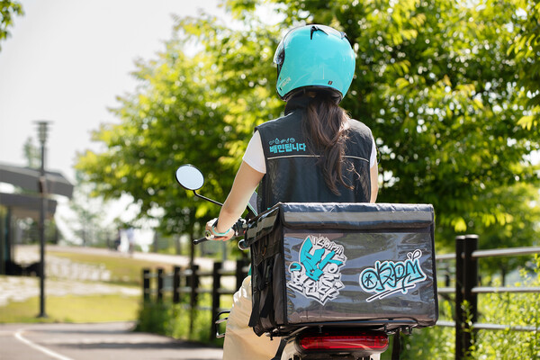 ▲배달의민족의 AI 추천배차 시스템이 배민커넥트 라이더의 사고위험을 최대 130% 줄였다는 연구결과가 유럽 국제학술대회에서 발표됐다. ⓒ우아한형제들