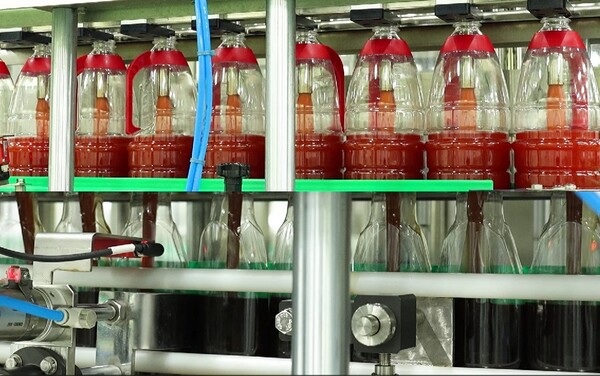 ▲음성공장 소스 생산 현장. ⓒ CJ프레시웨이