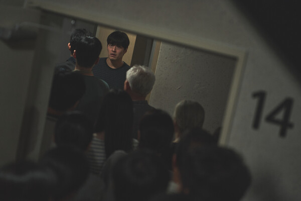 ▲'84제곱미터' ⓒ넷플릭스