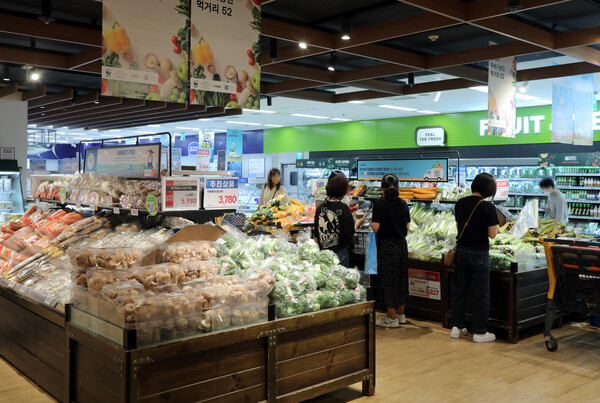 ▲이마트 농산 매장. ⓒ이마트