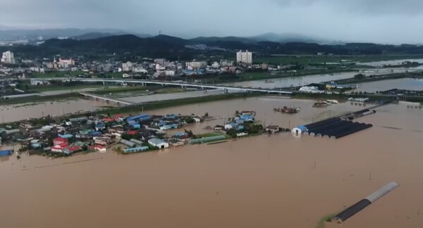 ▲폭우로 피해를 본 수혜지역. ⓒ유튜브 화면 갈무리