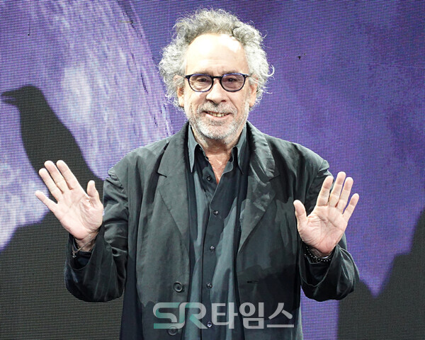 ▲'웬즈데이' 시즌2 내한 기자간담회에 참석한 팀 버튼 감독. ⓒ심우진 기자