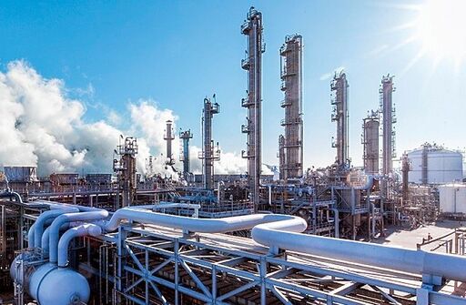 ▲전남 여수국가산업단지에 위치한 160만㎡(48만평) 규모의 여천NCC 공장 2사업장 전경. ⓒ여천NCC