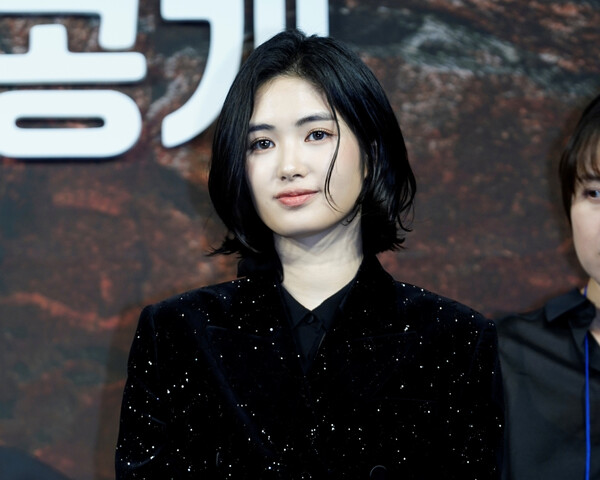 ▲'트웰브' 제작발표회에 참석한 레지나 레이. ⓒSTUDIO X+U