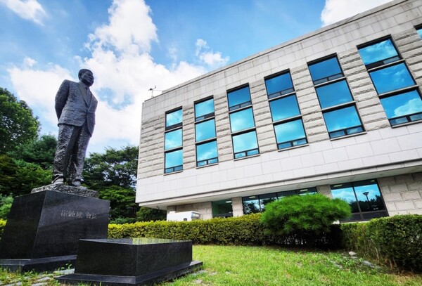 ▲경기 수원 선경도서관. ⓒSK