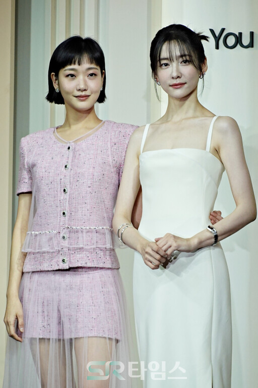 ▲'은중과 상연' 제작발표회에 참석한 김고은과 박지현. ⓒ심우진 기자