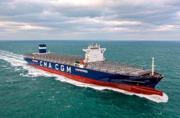 ▲HD한국조선해양은 최근 영국령 버진아일랜드 소재 선사와 6,519억 원 규모의 컨테이너선 4척에 대한 건조 계약을 체결했다. ⓒ HD한국조선해양