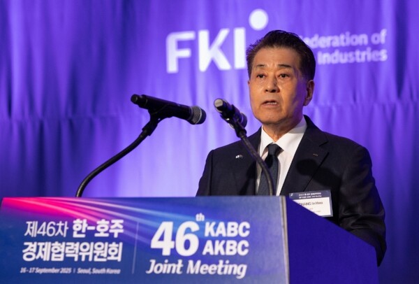 ▲ 17일 열린 ‘제46차 한-호주 경제협력위원회 합동회의‘에서 장인화 포스코그룹 회장이 개회사를 하고 있다 ⓒ 포스코그룹