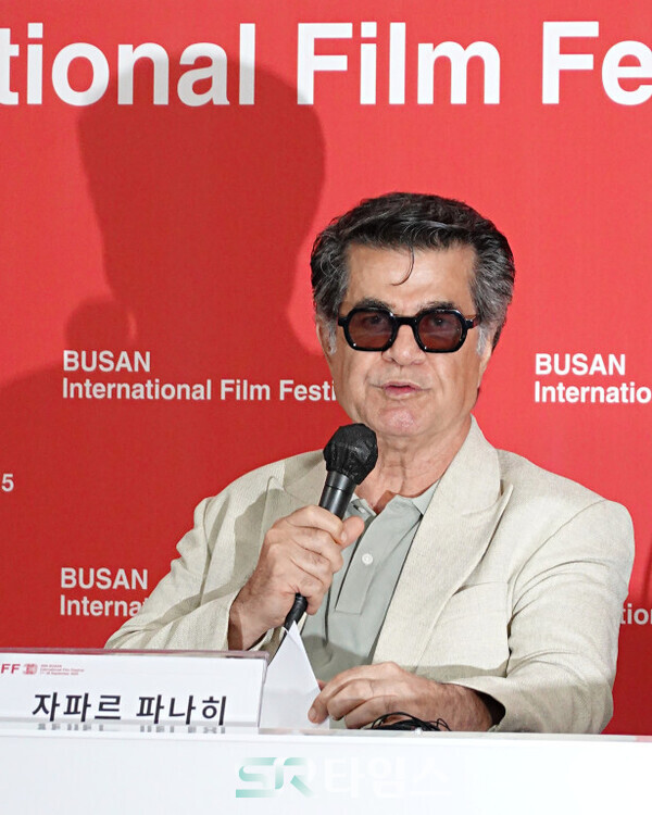 ▲ '그저 사고였을 뿐'의 기자회견에 참석한 자파르 파나히 감독. ⓒ심우진 기자