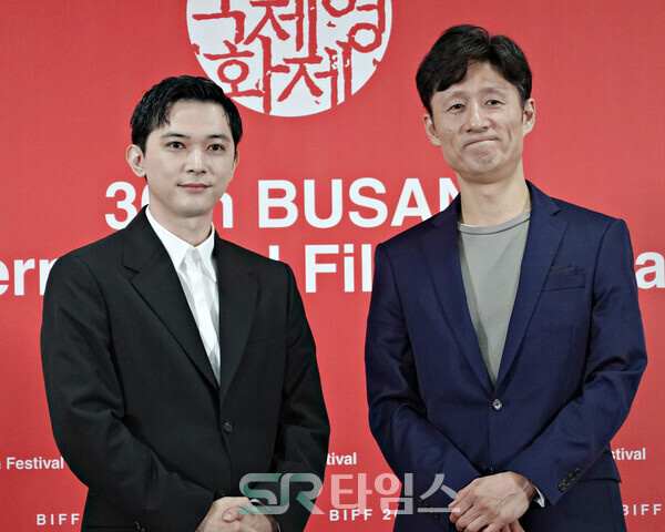 ▲요시자와 료(왼쪽)와 이상일 감독. ⓒ심우진 기자