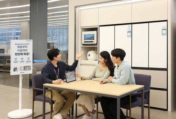 ▲삼성전자가 23일부터 가구장 리폼부터 제품 설치, 사후 관리까지 원스톱으로 제공하는 '가전 가구장 리폼 서비스'를 시작한다. ⓒ삼성전자