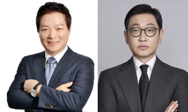 ▲박주형 신세계 대표이사(사진 왼쪽)와 문성욱 신세계라이브쇼핑 대표이사. ⓒ신세계그룹