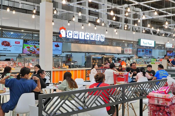 ▲인도네시아 발리 덴파사르 지역에 위치한 롯데마트 발리점 요리하다 키친 코너 전경. ⓒ롯데마트