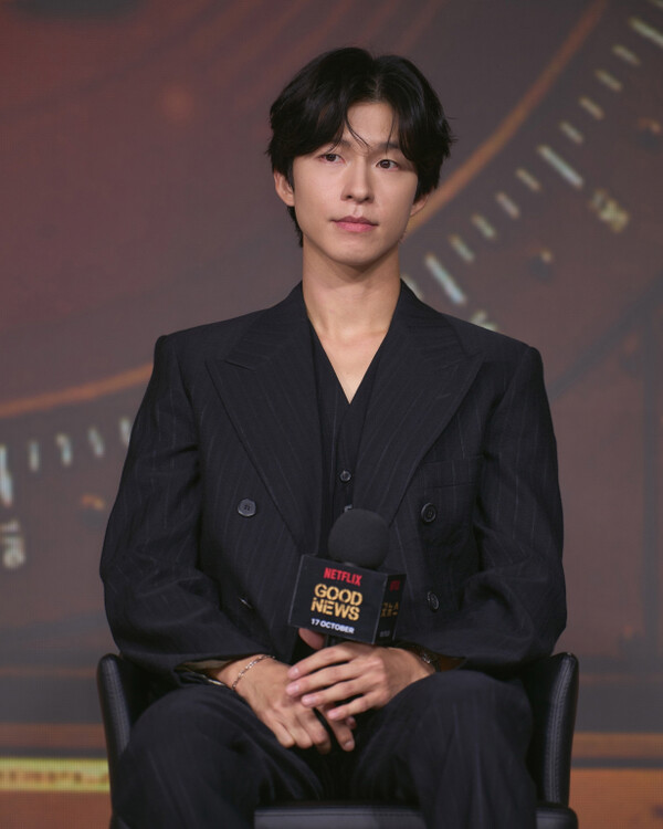 ▲'굿뉴스' 제작보고회에 참석한 변성현 감독, 설경구, 류승범, 홍경(사진 왼쪽부터). ⓒ넷플릭스