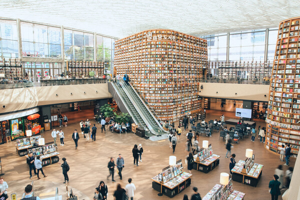 ▲스타필드 코엑스몰 별마당 도서관. ⓒ신세계프라퍼티