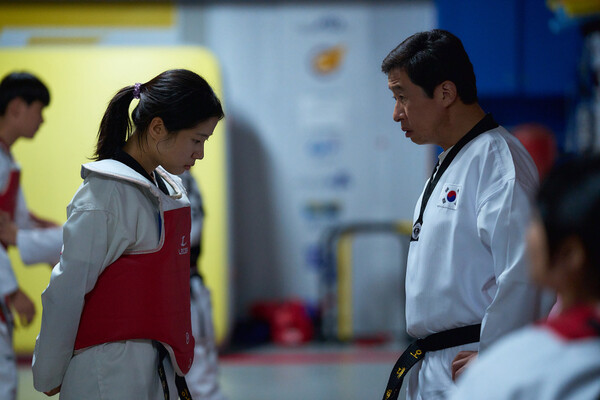 ▲'세계의 주인' ⓒ바른손이앤에이