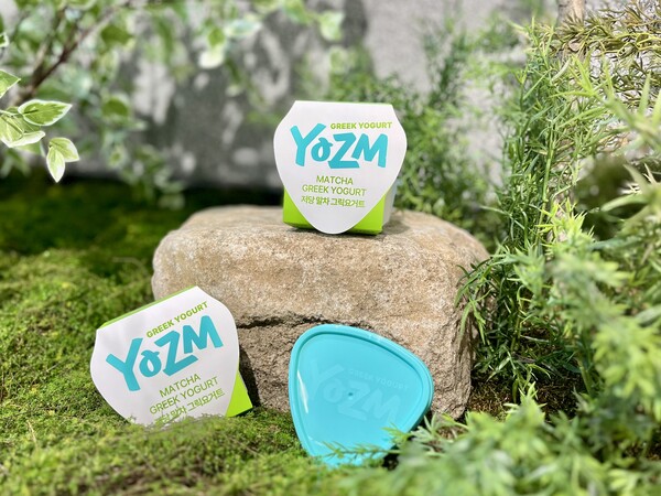 ▲GS25가 외국인 고객 구매 1위 ‘요즘 요거트’에 ‘말차코어’ 트렌드를 더한 '말차 요거트'를 단독 판매한다. ⓒGS리테일