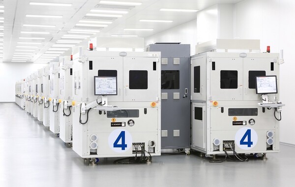 ▲TC 본더 4(TC BONDER 4). ⓒ한미반도체