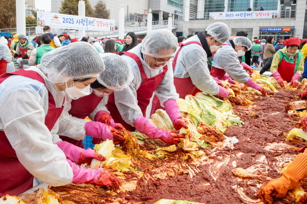 ▲가스공사, 사랑의 김장 나눔으로 지역사회에 온기 전해 ⓒ가스공사