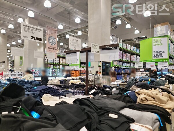 ▲의류존. ⓒ박현주 기자