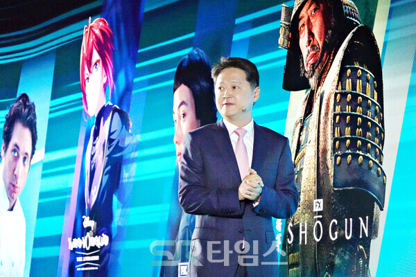 ▲월트디즈니 컴퍼니 아태지역 디즈니+ 오리지널 프리뷰에서 오프닝 연설 중인 루크 강 월트디즈니 컴퍼니 아태지역 총괄 사장. ⓒ심우진 기자