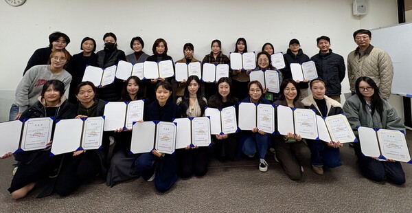 ▲세종시문화관광재단은 ‘한글 전시기획자 양성 과정’ 교육을 성공적으로 마치며 총 22명의 수료생을 배출했다. ⓒ문화관광재단