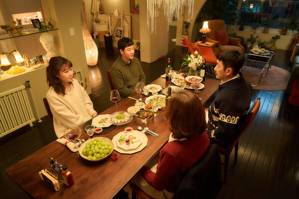 ▲'윗집 사람들' ⓒ바이포엠스튜디오